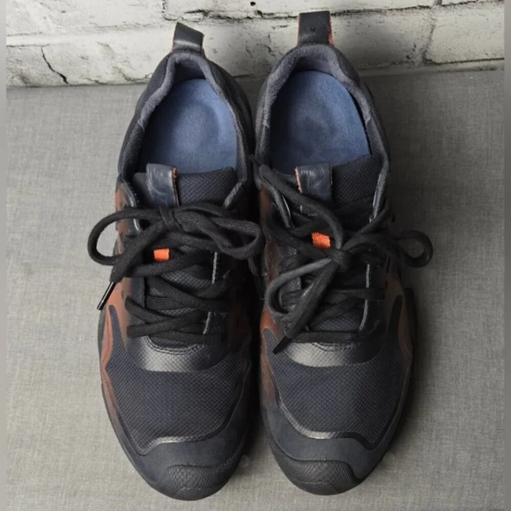 Ecco Biom Aex Athletic Shoes 802824-52124 ~ Navy and Orange